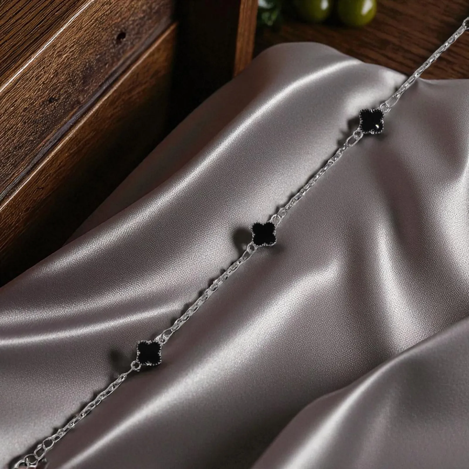 Pulso De Plata .925 Estilo Trebol 20 Cm