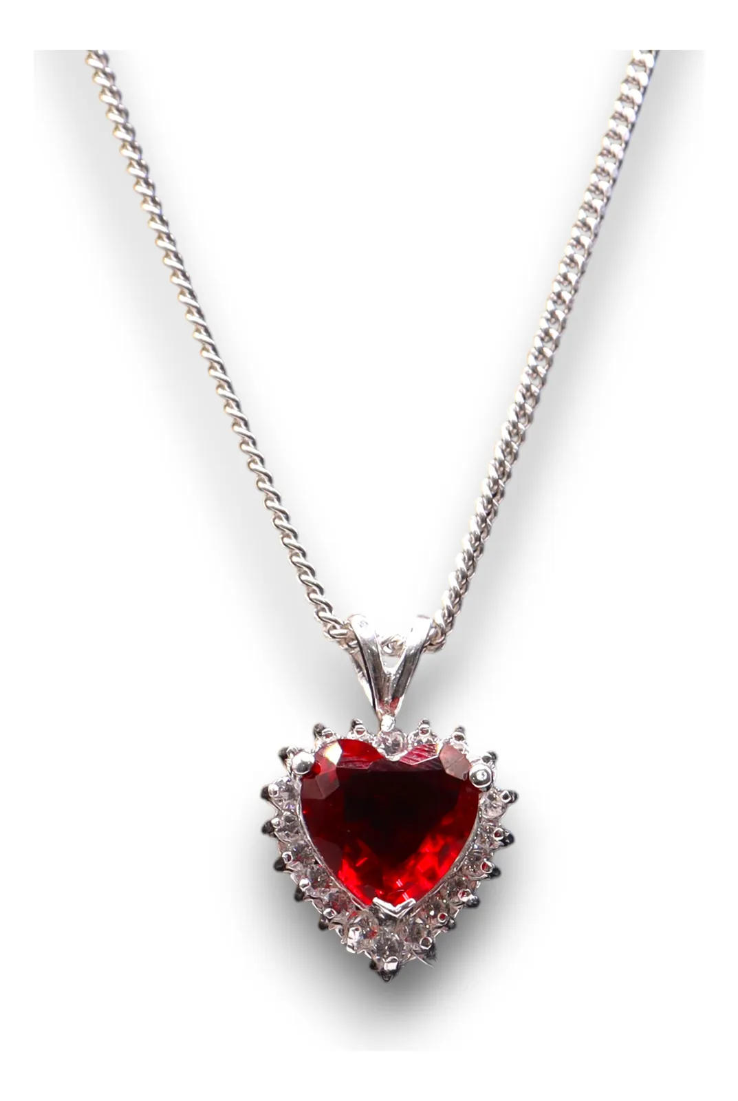 Dije Corazón Con Piedra Roja En Plata .925