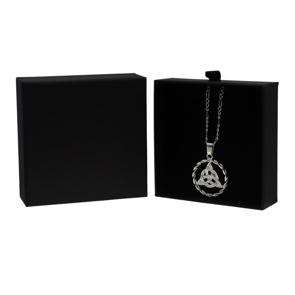 Dije De Triqueta + Cadena De Plata .925