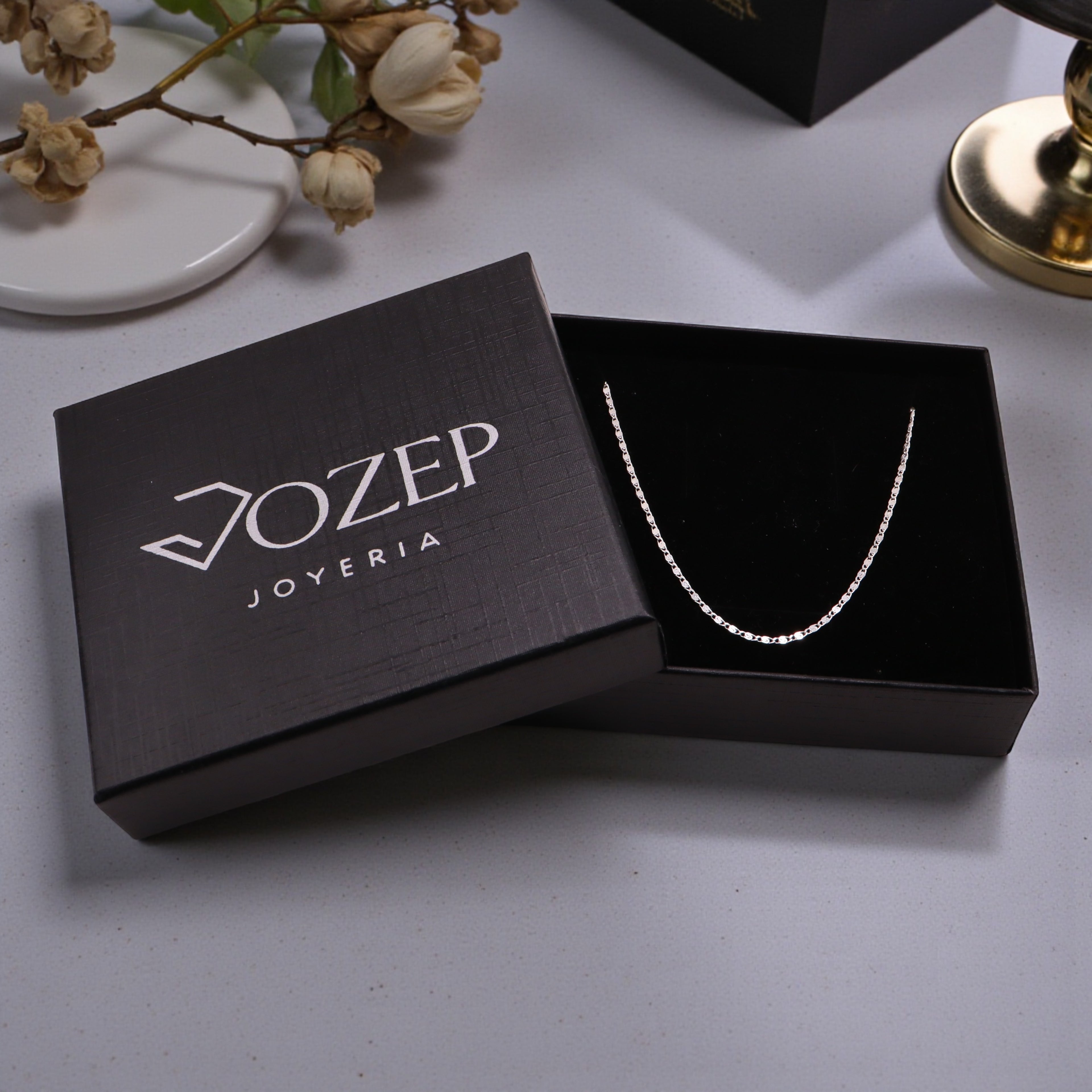 Cadena Gucci Mini de Plata .925