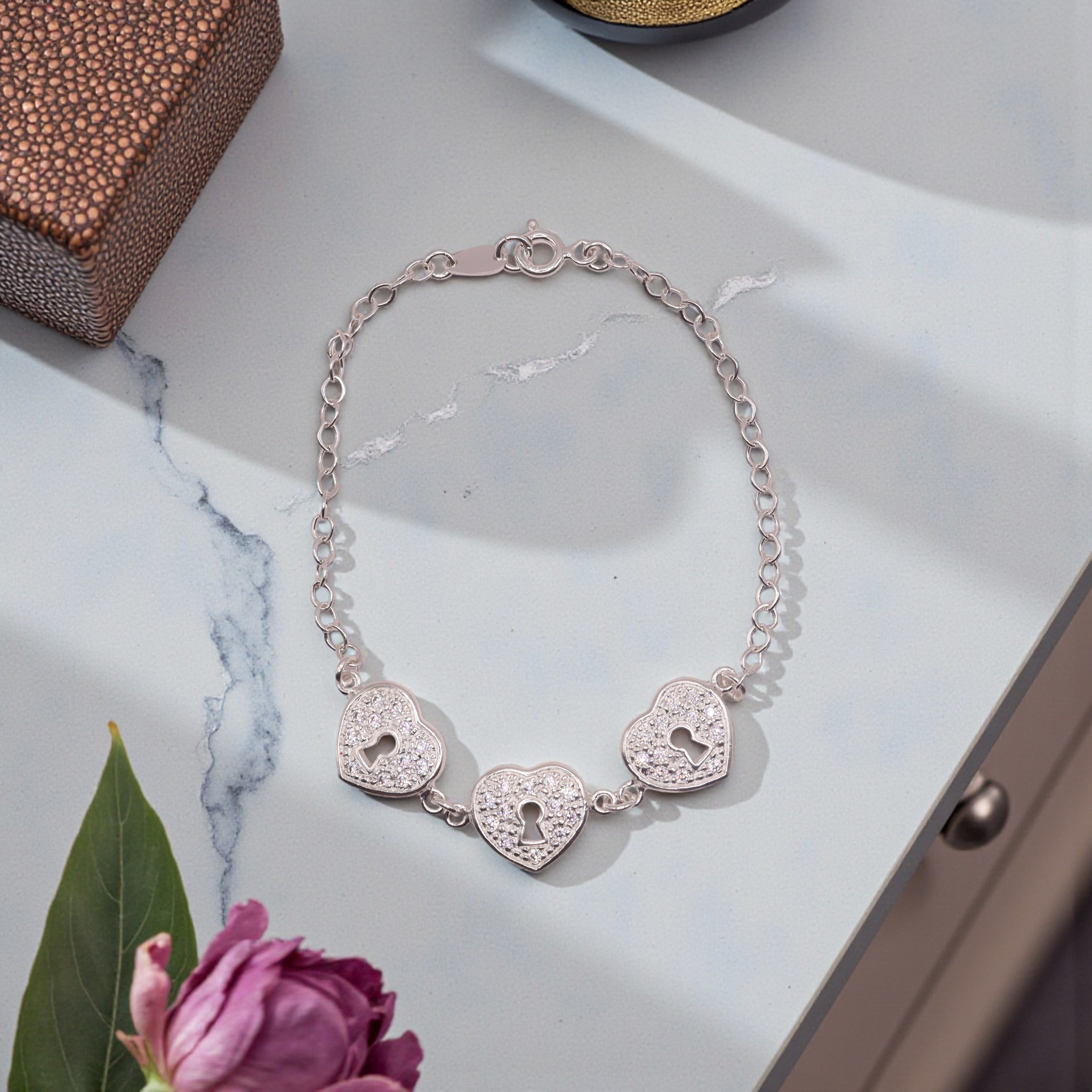 Pulsera Tres Corazones Candado Plata .925 19 cm Jozep Joyería