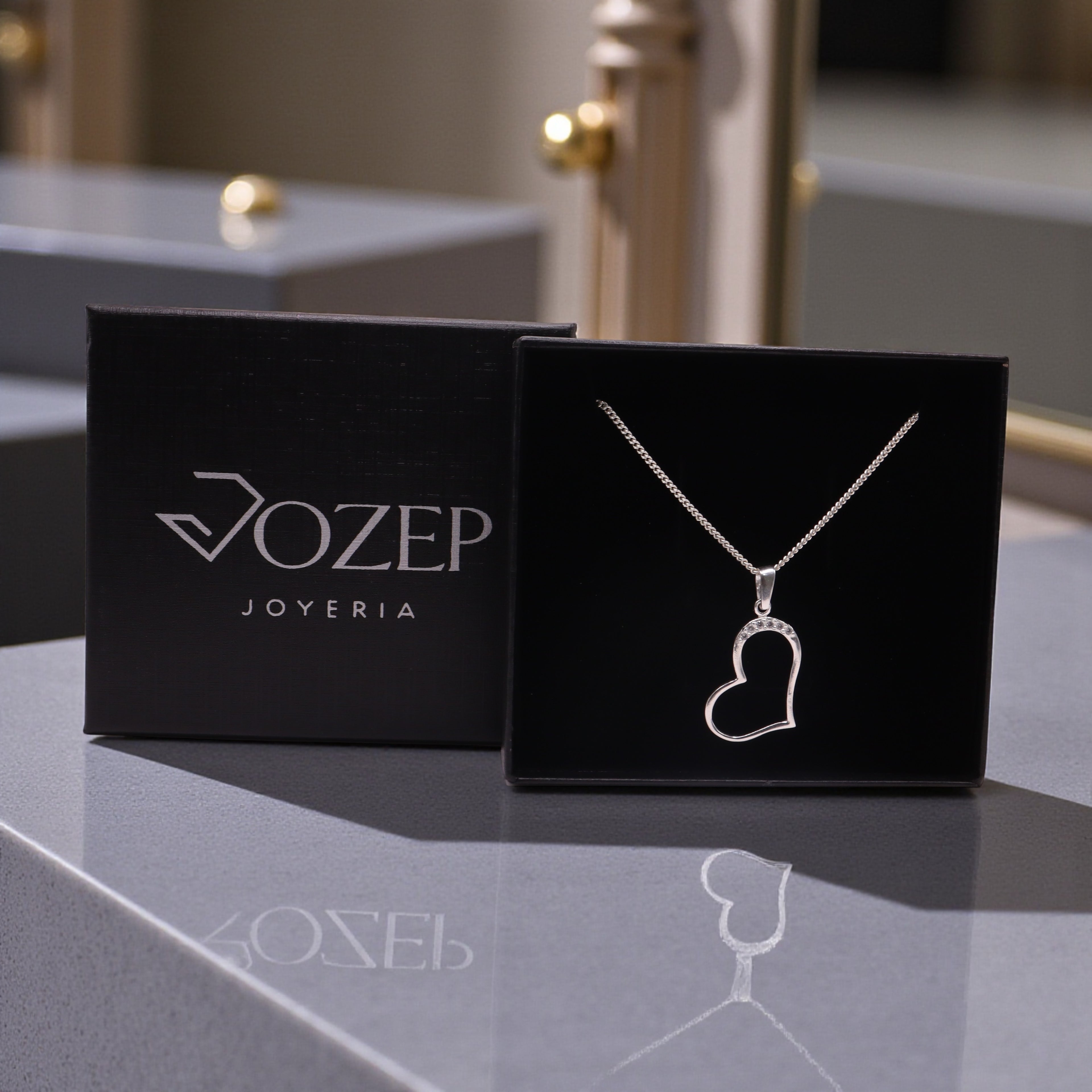 Dije Corazón Lazo Eterno Plata .925 Jozep Joyería