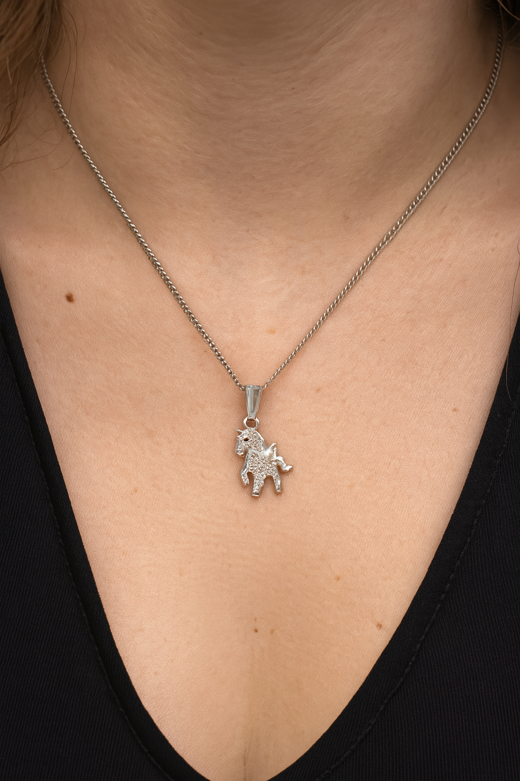 Dije De Caballo + Cadena en Plata .925