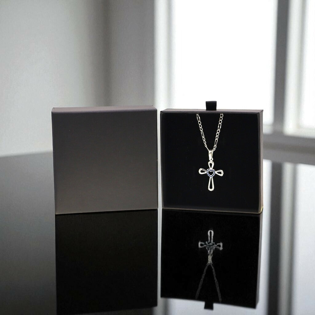 Dije Cruz Corazon + Cadena en Plata .925