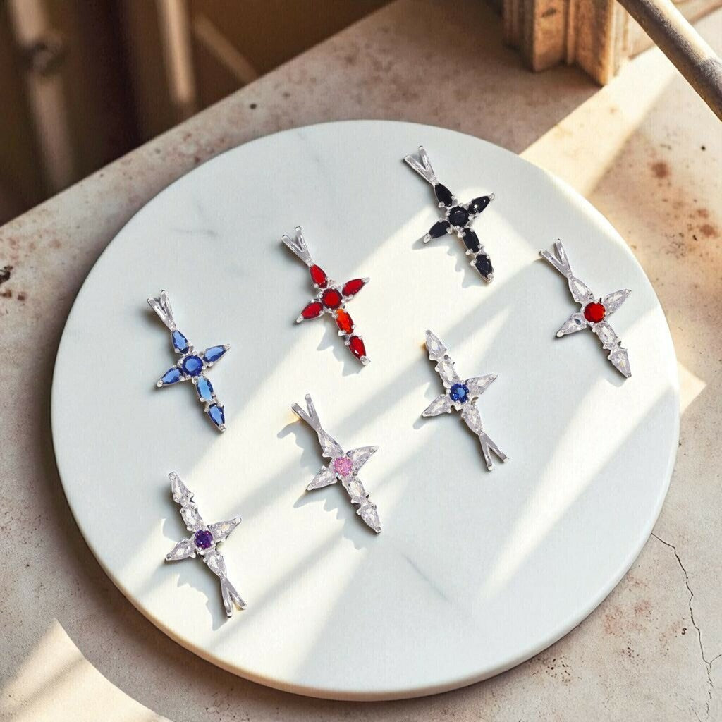 Dije Cruz Con Circonia + Cadena en Plata .925