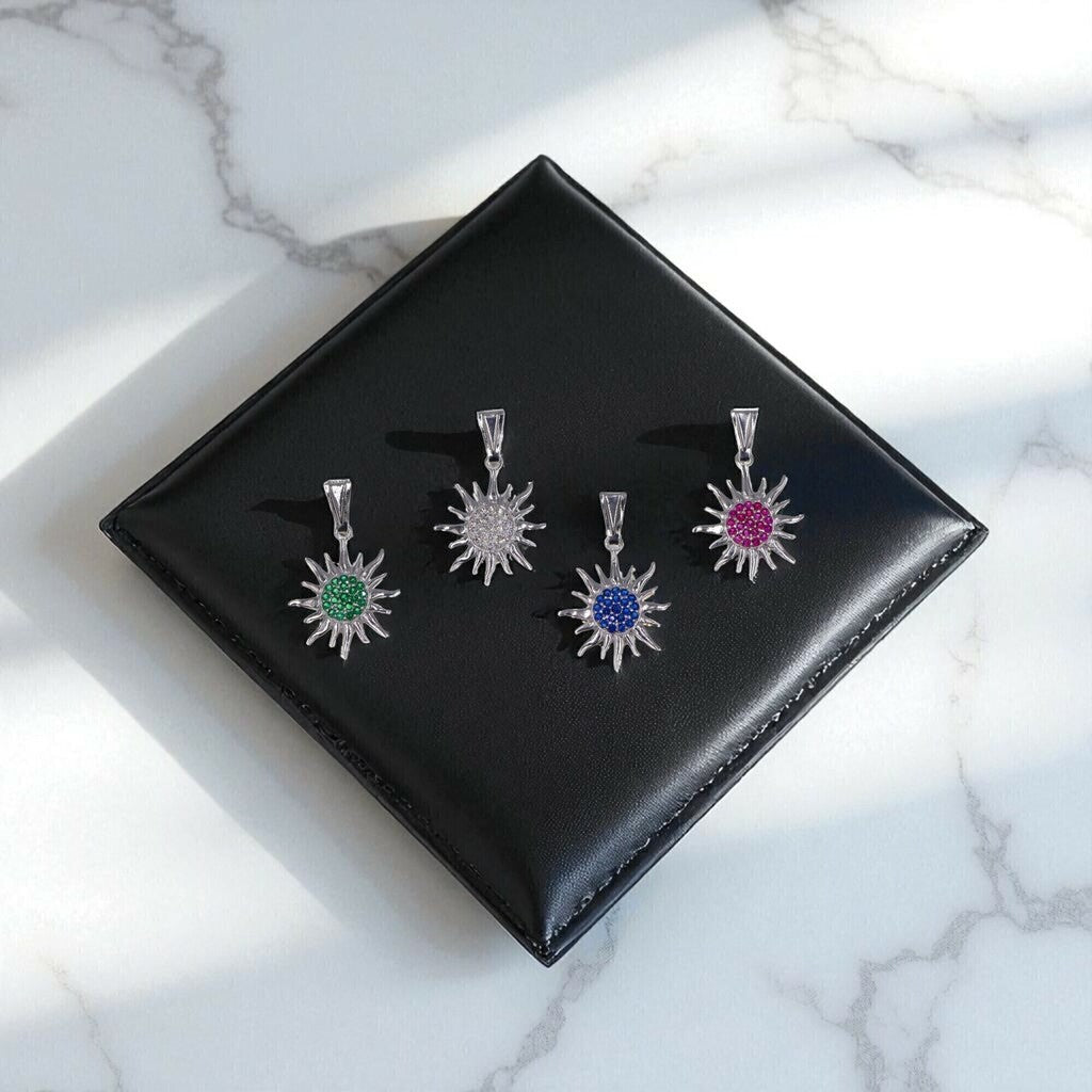 Dije Sol + Cadena en Plata .925