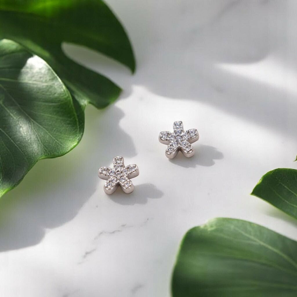 Broquel Flor de Plata .925