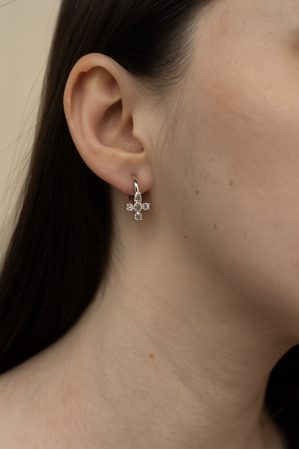 Arracadas Huggies Cruz de Plata .925