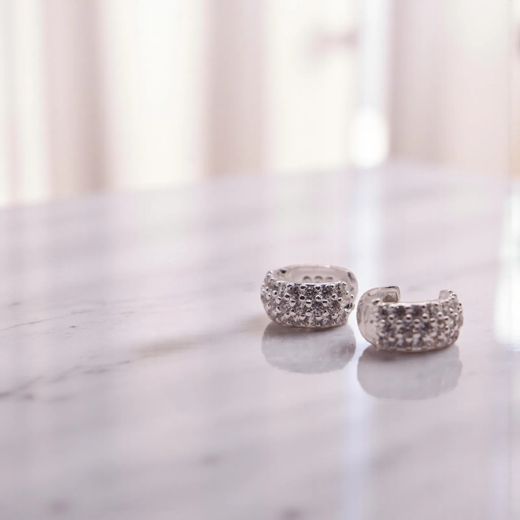 Arete Huggie De plata .925 Con Zirconia