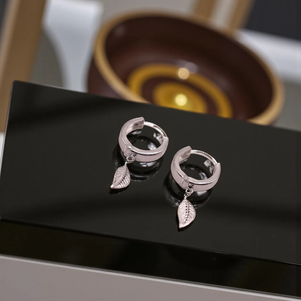 Aretes Hoja Colgante En Plata .925