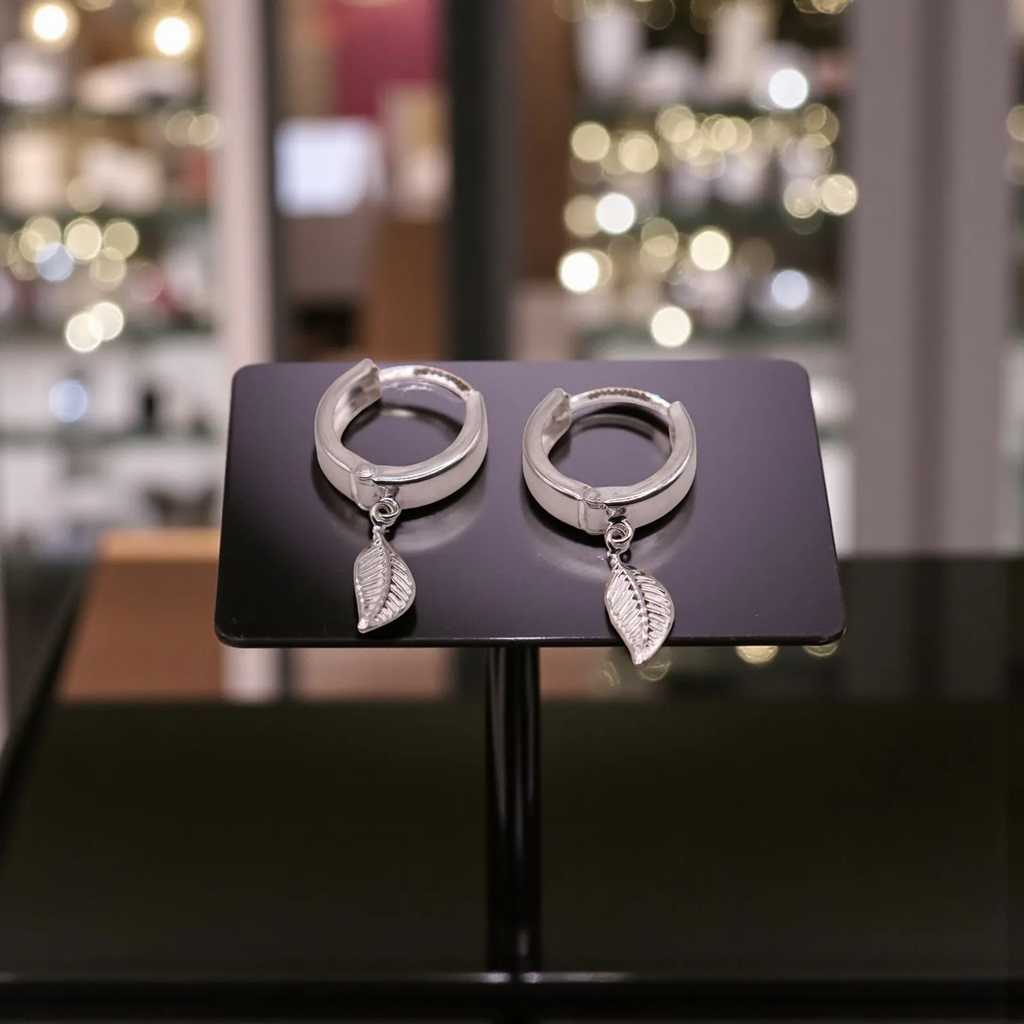 Aretes Hoja Colgante En Plata .925