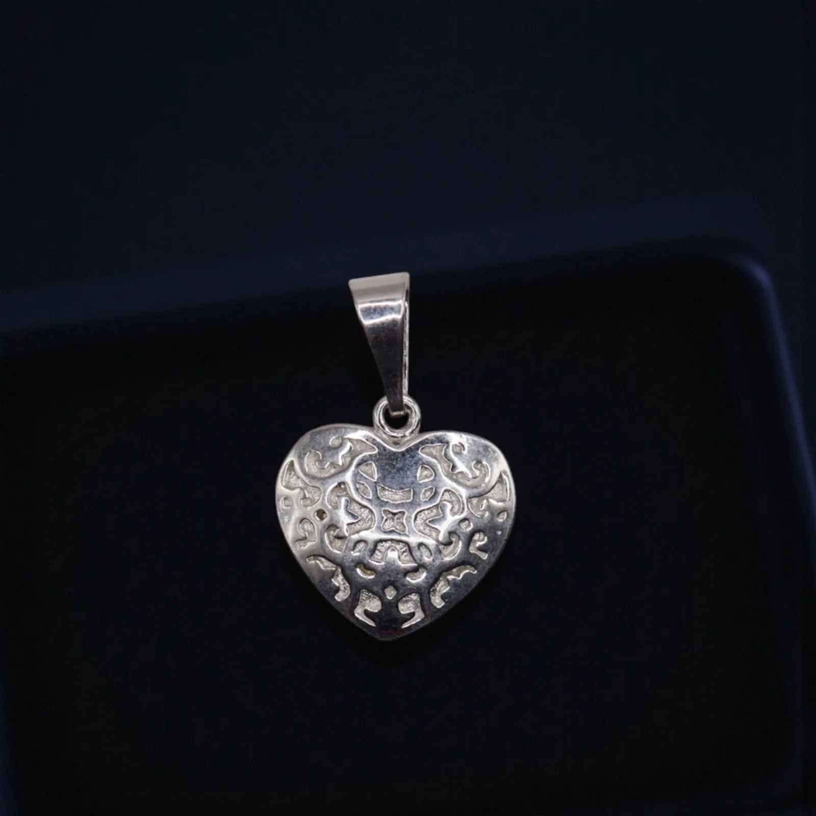 Dije De Corazón Diseño Calado + Cadena en Plata .925