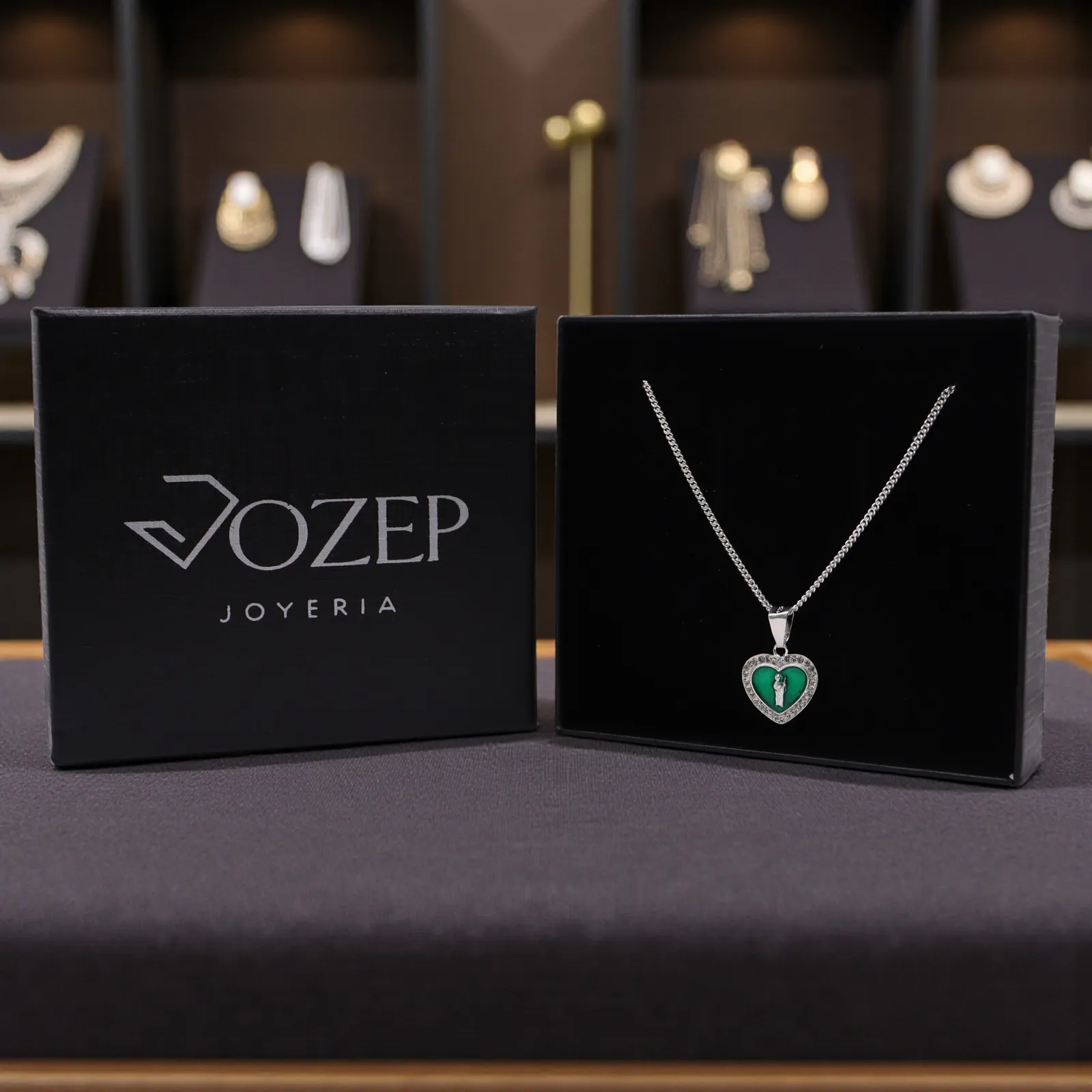 Dije De San Judas En Forma De Corazón + Cadena en Plata .925