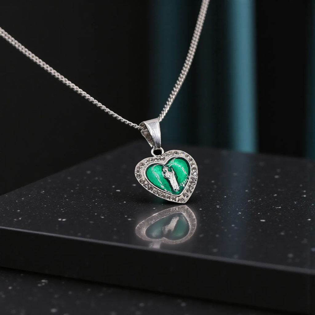 Dije De San Judas En Forma De Corazón + Cadena en Plata .925