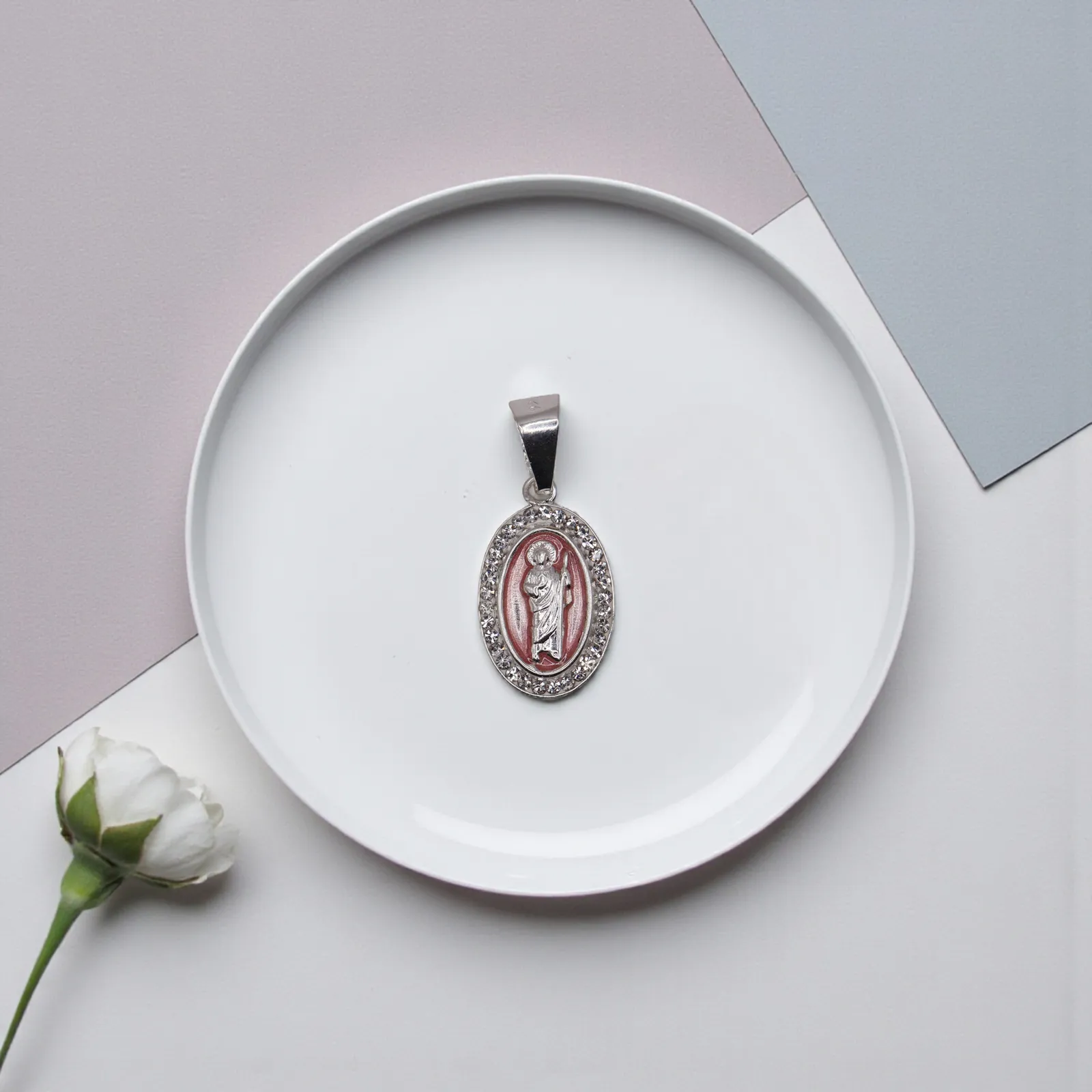 Dije De Medalla De San Judas Ovalo Rosa + Cadena en Plata .925