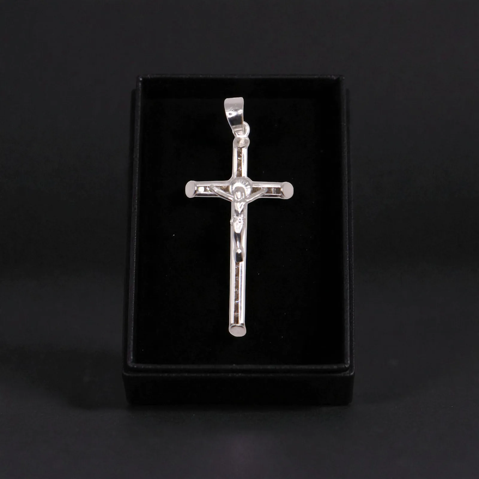 Dije De Cruz Cristo Elegante + Cadena en Plata .925