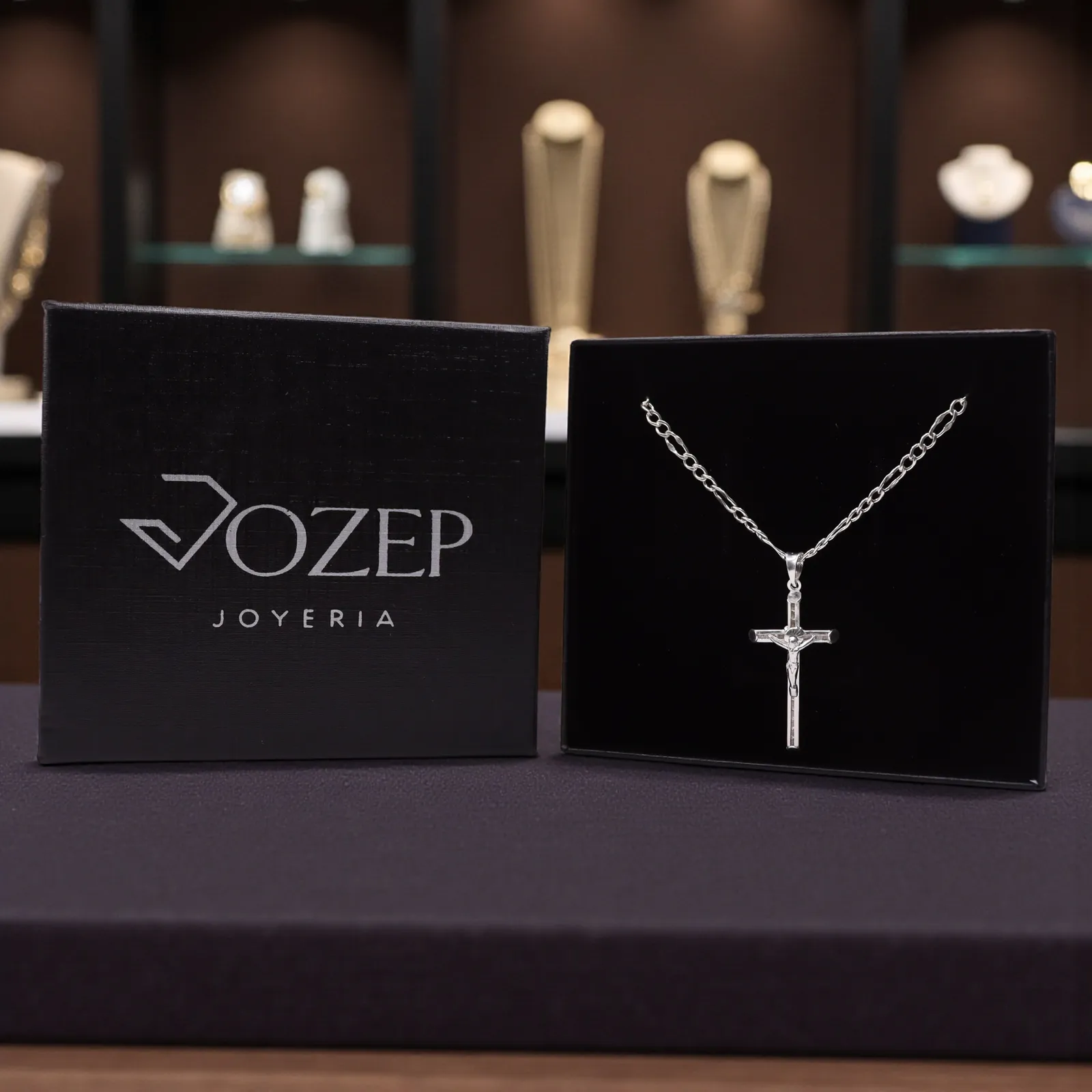 Dije De Cruz Cristo Elegante + Cadena en Plata .925