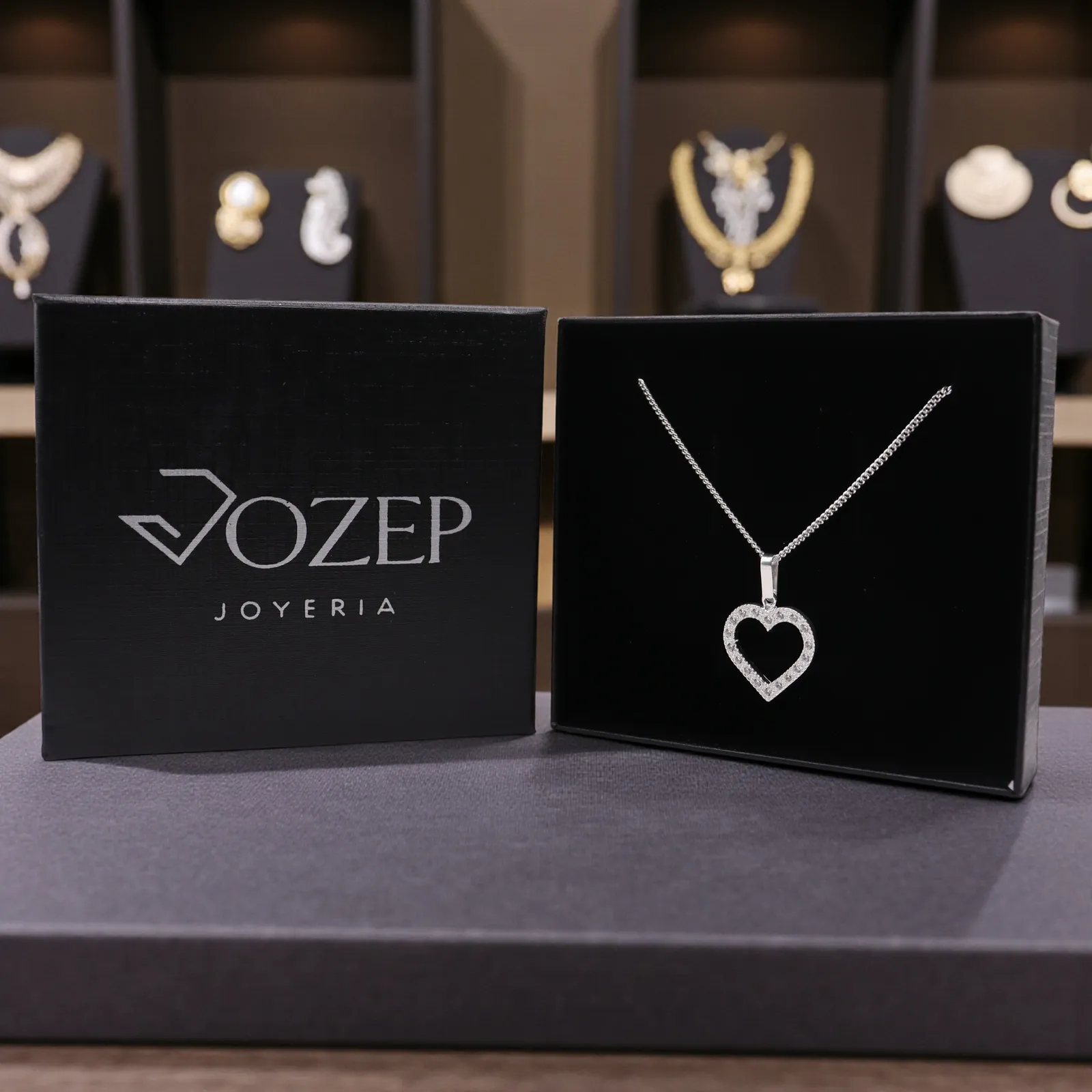 Dije De Corazón + Cadena en Plata .925