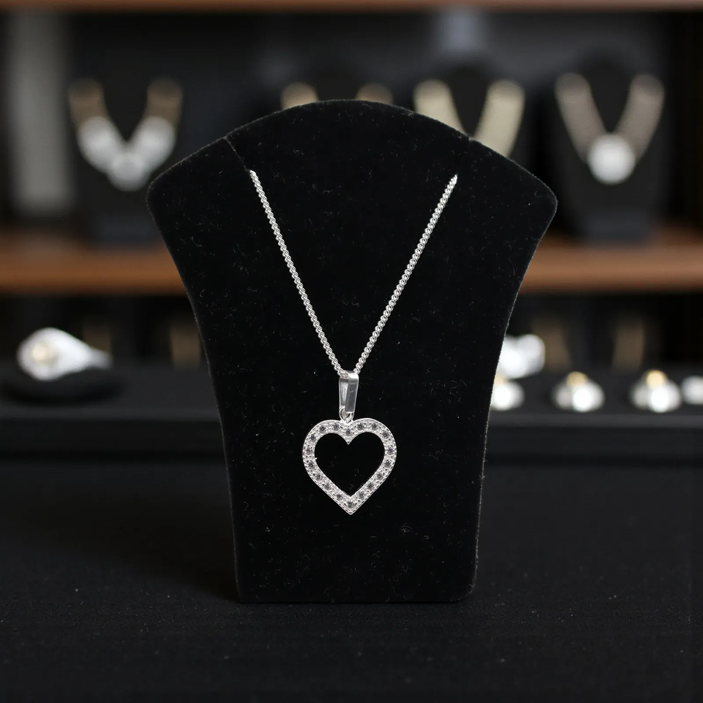 Dije De Corazón + Cadena en Plata .925
