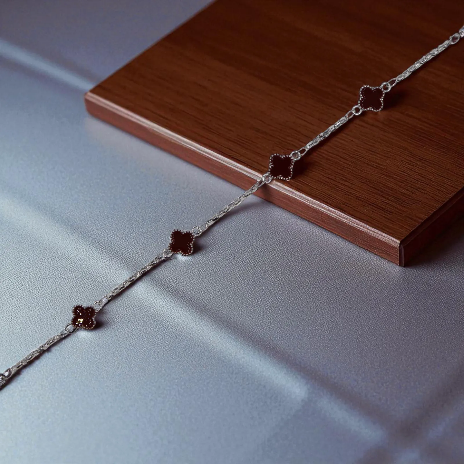 Pulso De Plata .925 Estilo Trebol 20 Cm