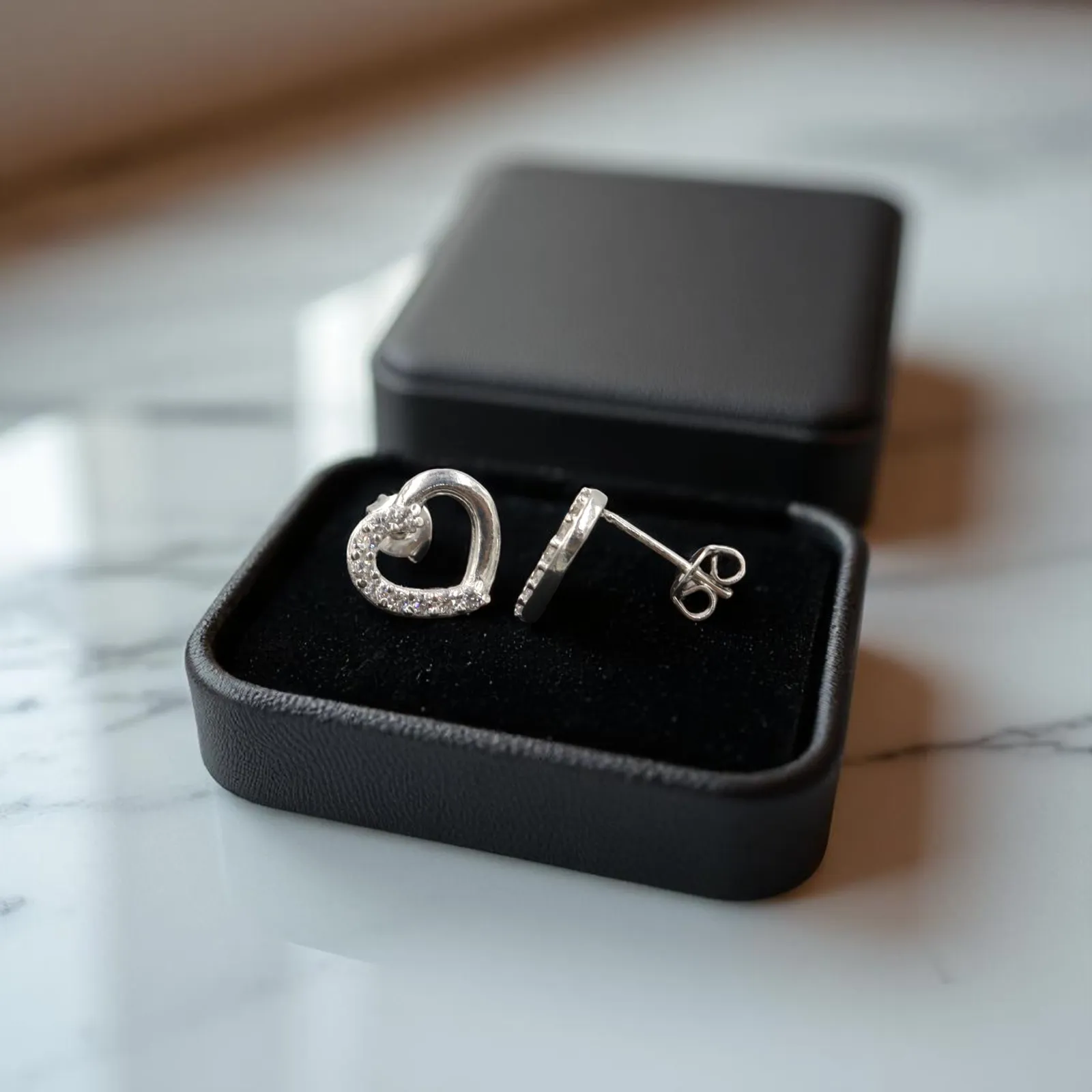 Aretes + Dije Contorno Corazón en Plata .925