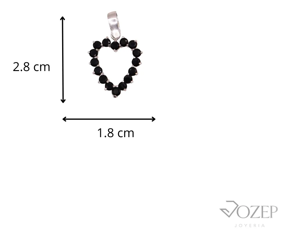 Dije Corazón Contorno Negro En Plata .925