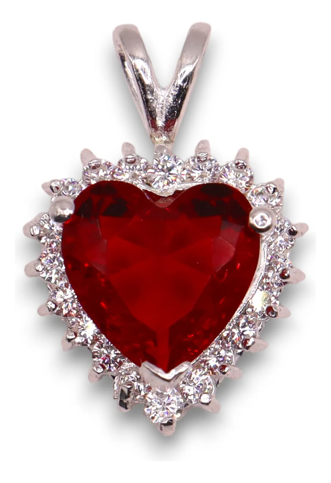 Dije Corazón Con Piedra Roja En Plata .925