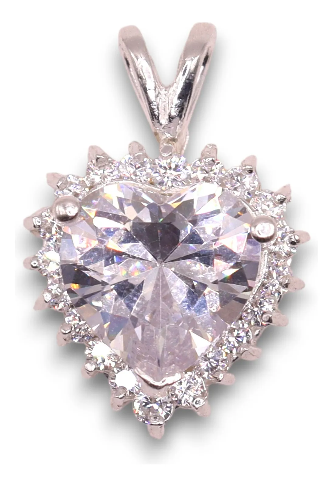 Dije Corazón Con Piedra Blanca En Plata .925