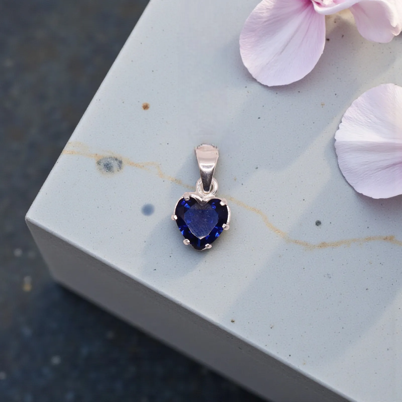 Dije Corazón Mediano Azul Plata .925