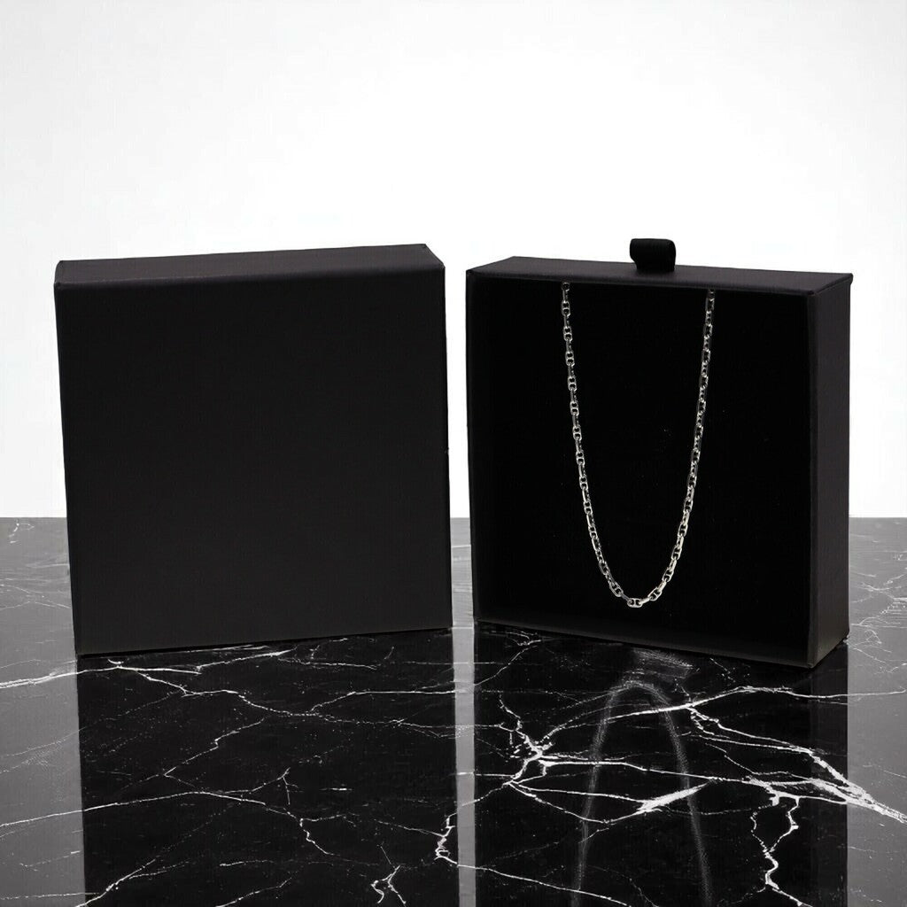 Cadena Guchi Ancla Delgada de Plata .925