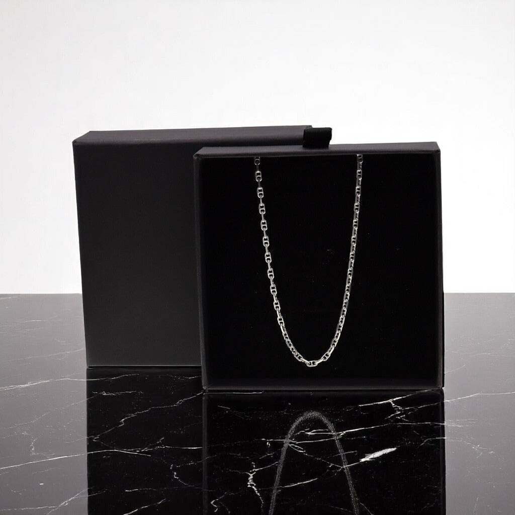 Cadena Guchi Ancla Delgada de Plata .925