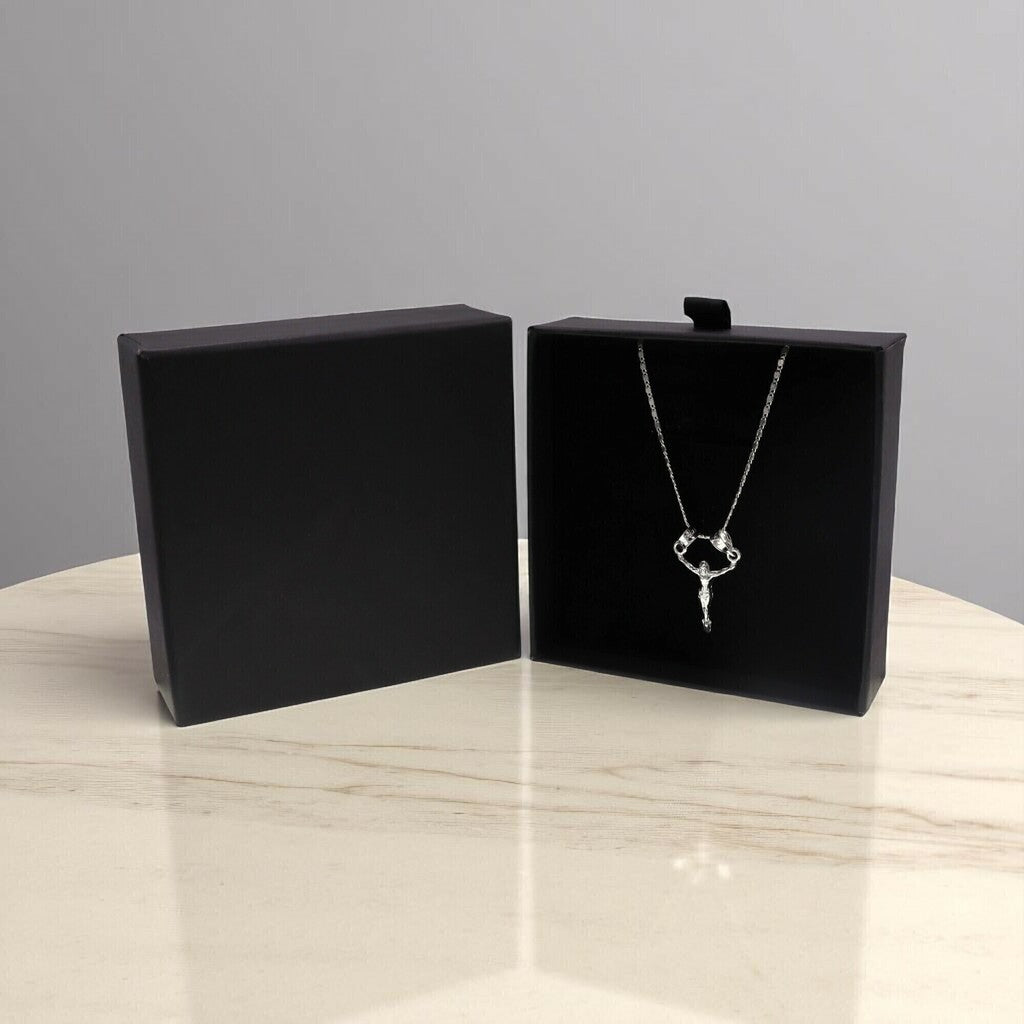 Dije Jesus Chico + Cadena en Plata .925