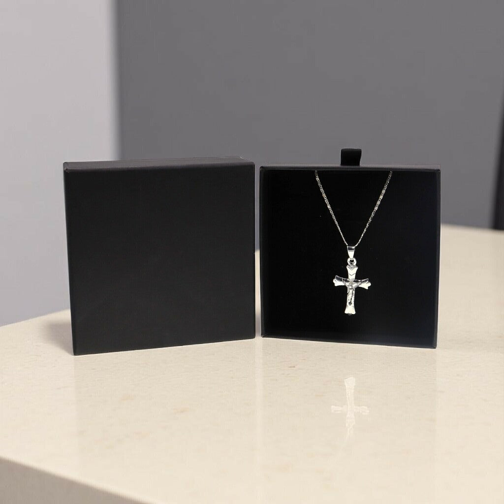 Dije Cruz + Cadena en Plata .925
