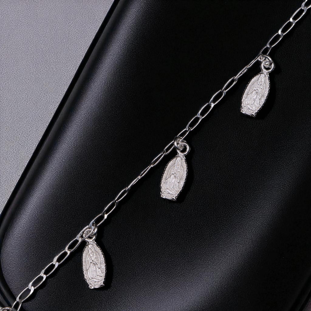 Pulso De Plata .925 Estilo Barbado Con Dijes De Virgen 18 cm