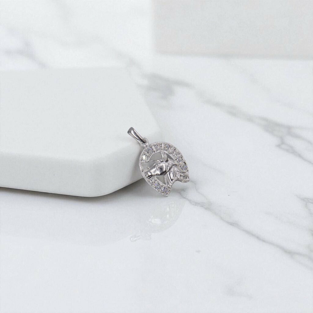 Dije Caballo Herradura + Cadena en Plata .925