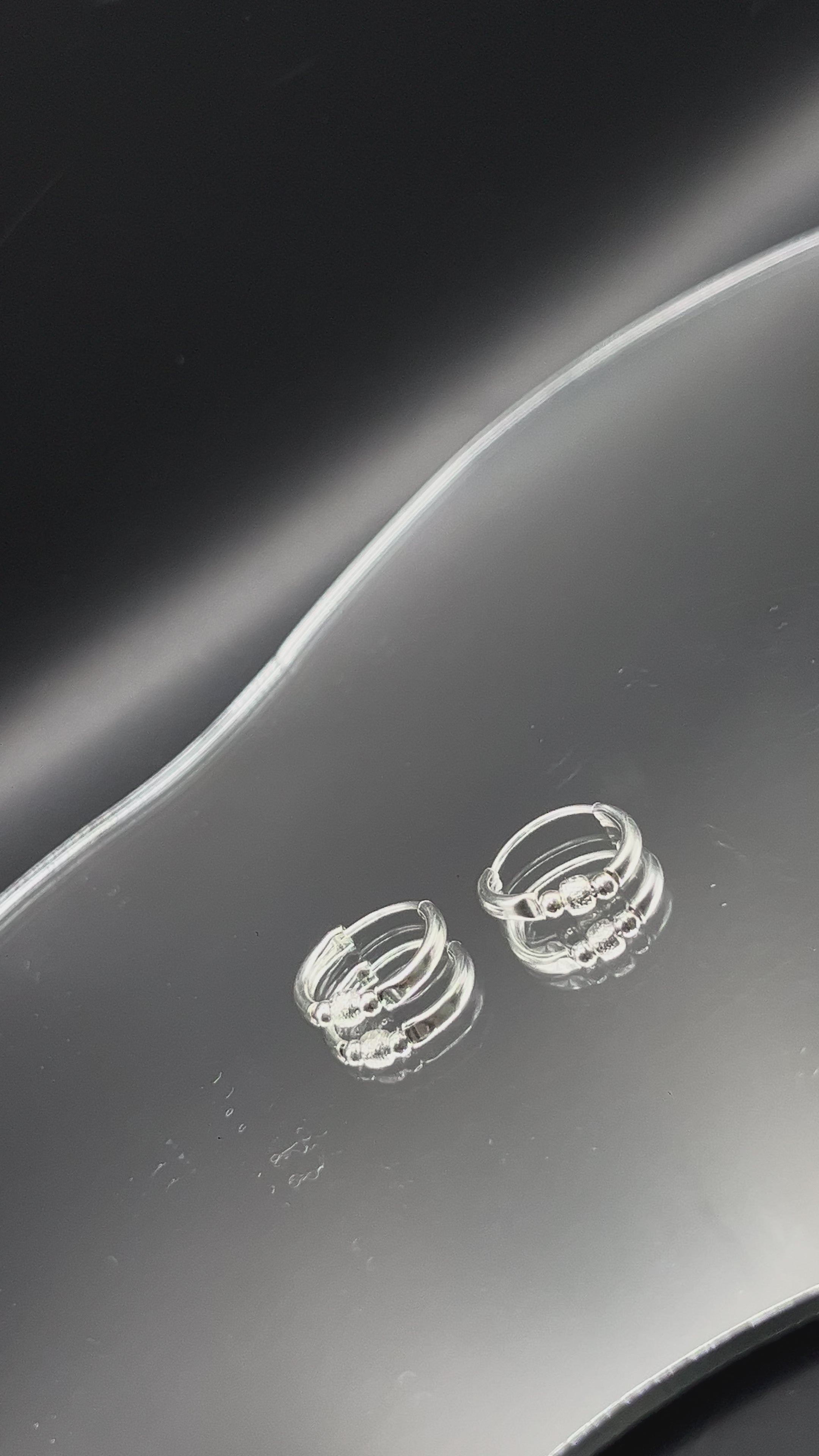 Arracadas Cuenta Redonda Chica de Plata .925