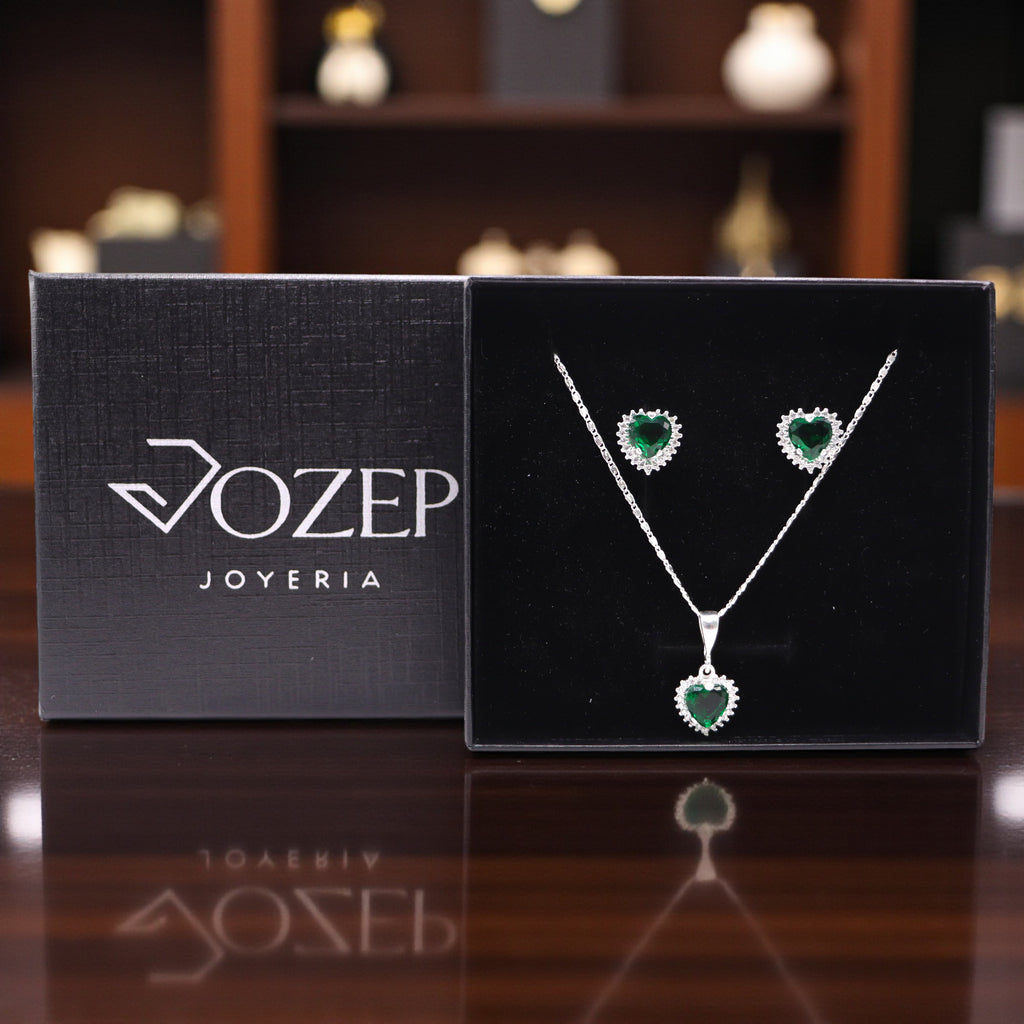Aretes C/ Cadena Dije Corazón Verde en Plata .925