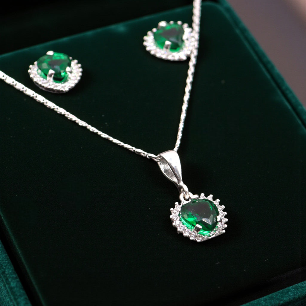 Aretes C/ Cadena Dije Corazón Verde en Plata .925