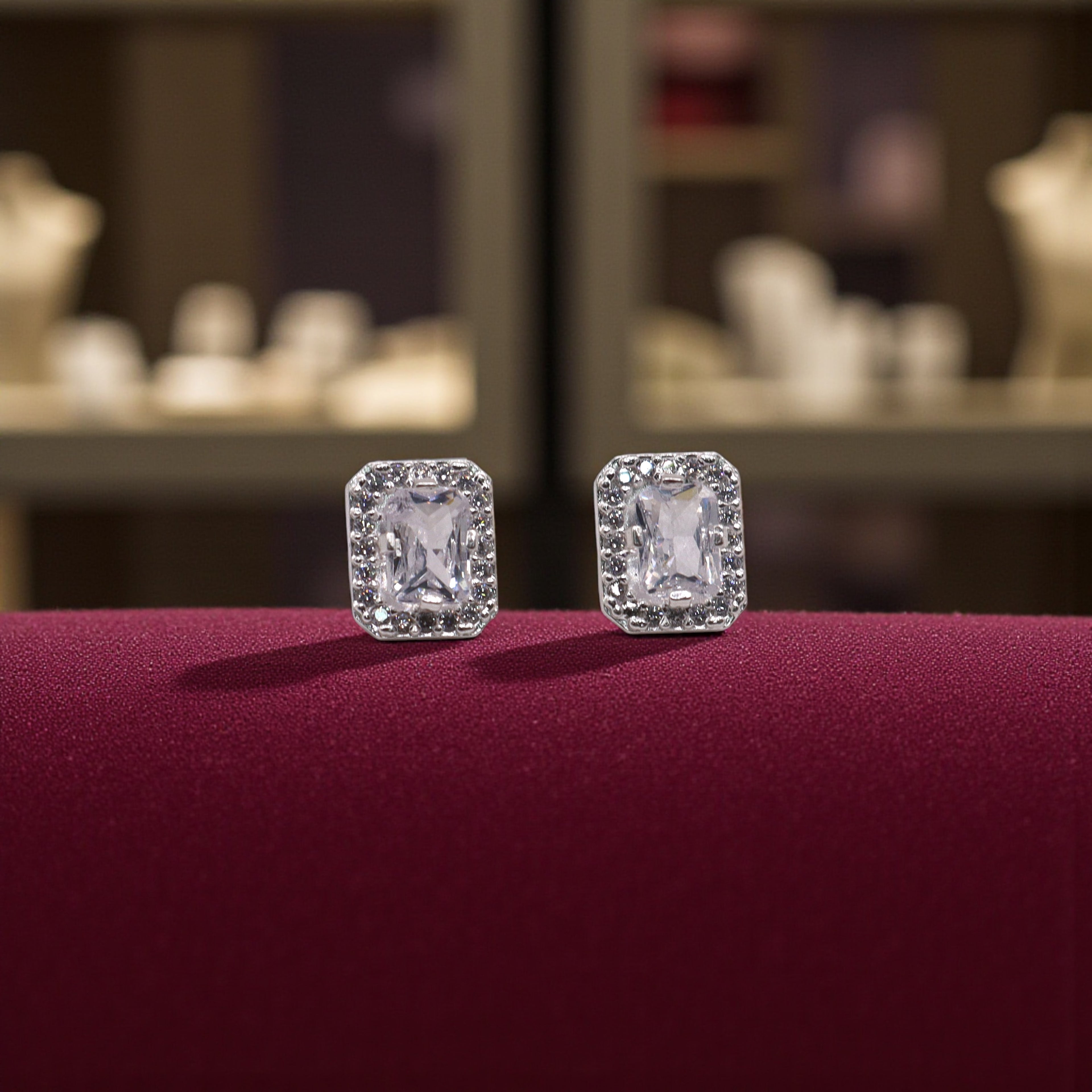 Aretes C/ Cadena Dije Cuadro Blanco en Plata .925