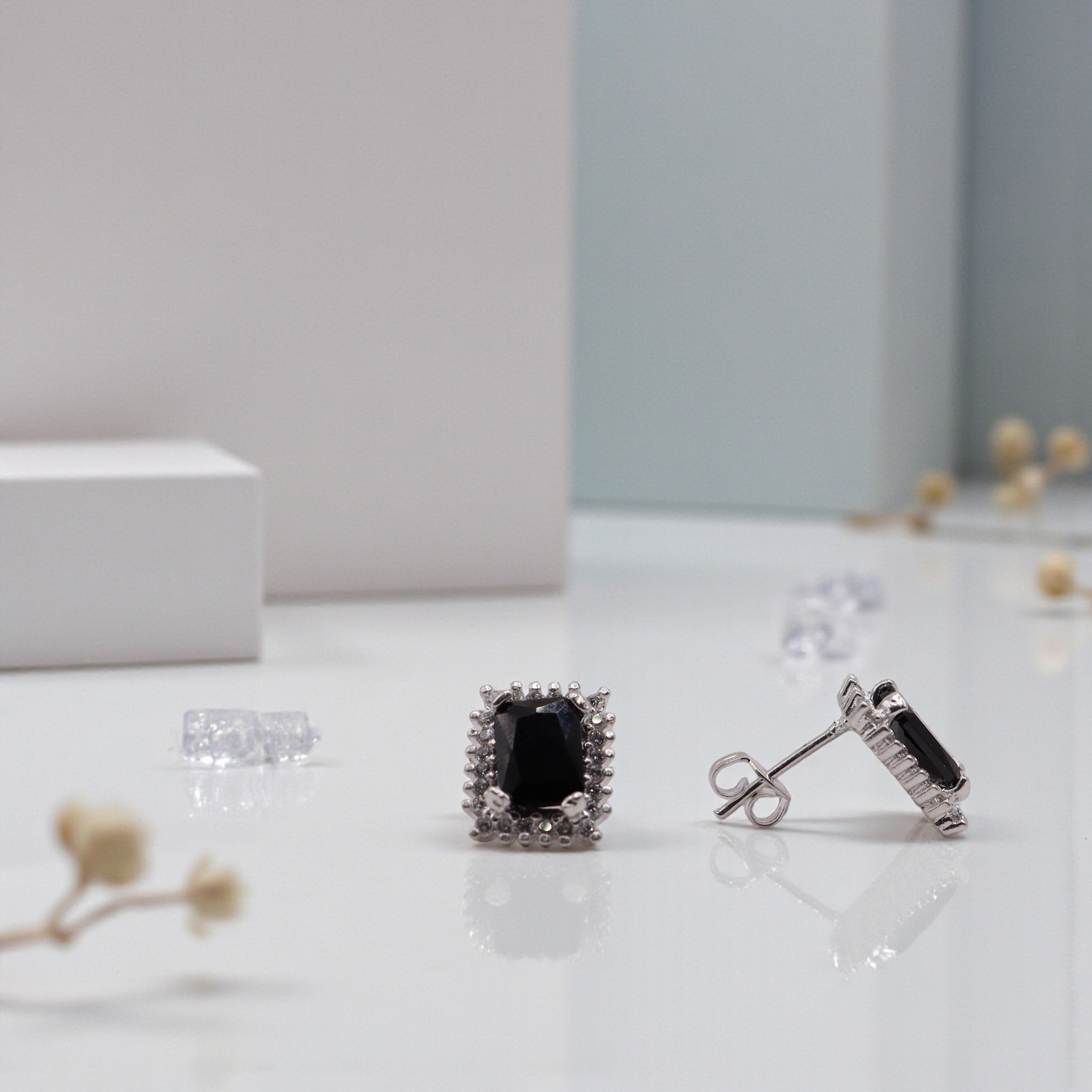 Aretes C/ Cadena Dije Cuadro Negro en Plata .925