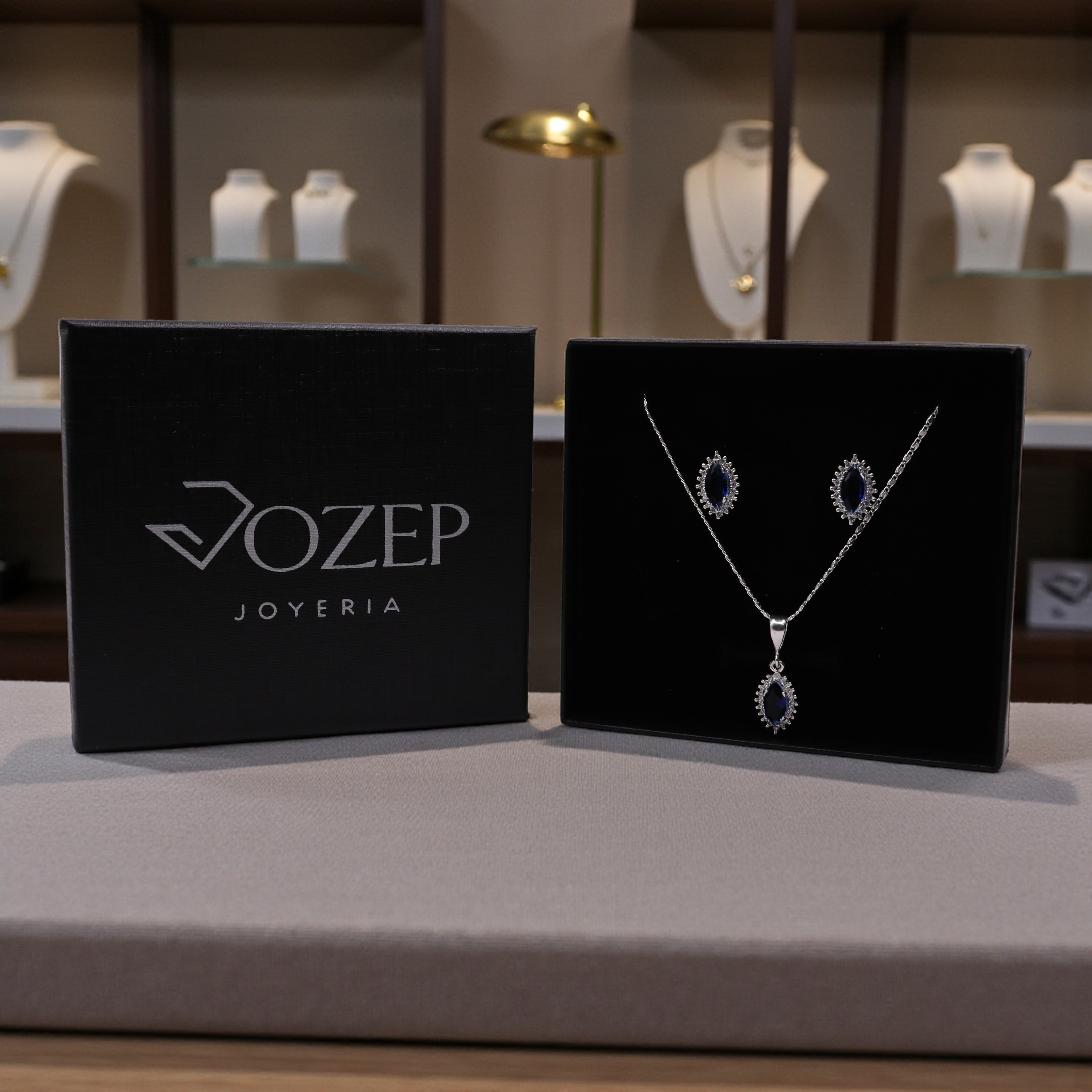 Aretes C/ Cadena Dije Gota Azul en Plata .925