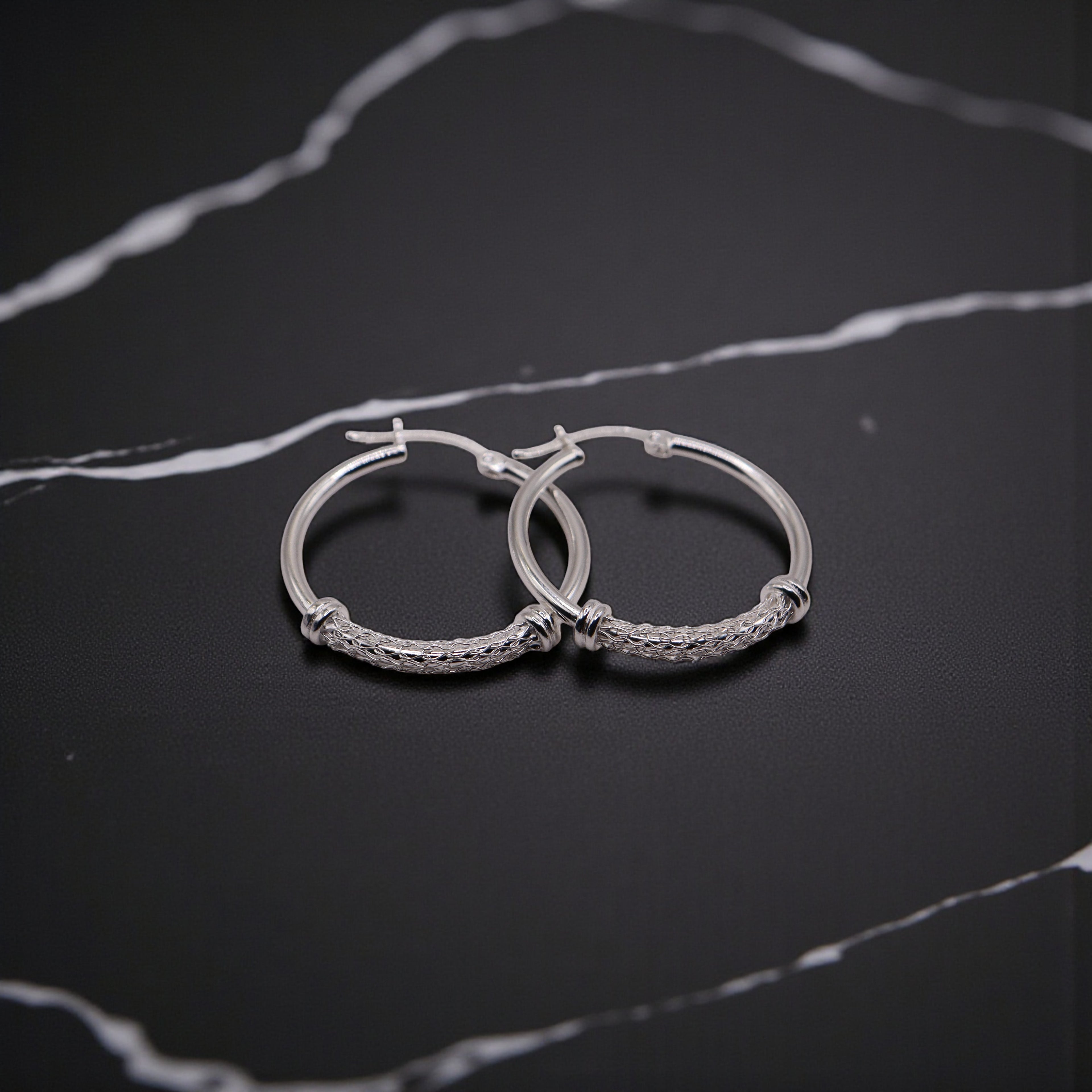 Aretes Arracada Con Malla En Plata .925