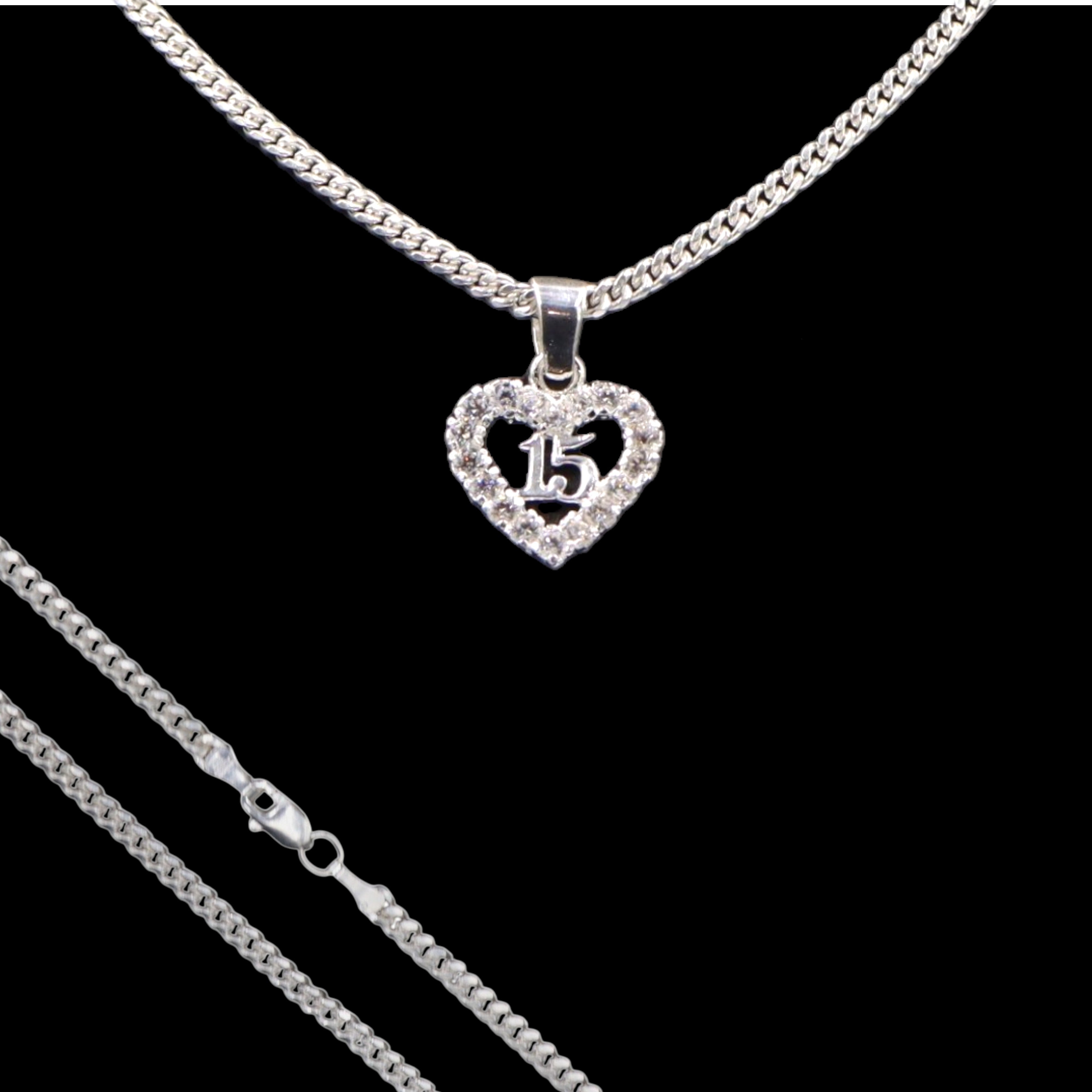 Dije 15 Años Corazón Flores Circonia Blanca + Cadena en Plata .925