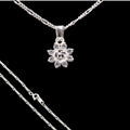 Dije 15 Años Flor con Circonia + Cadena en Plata .925