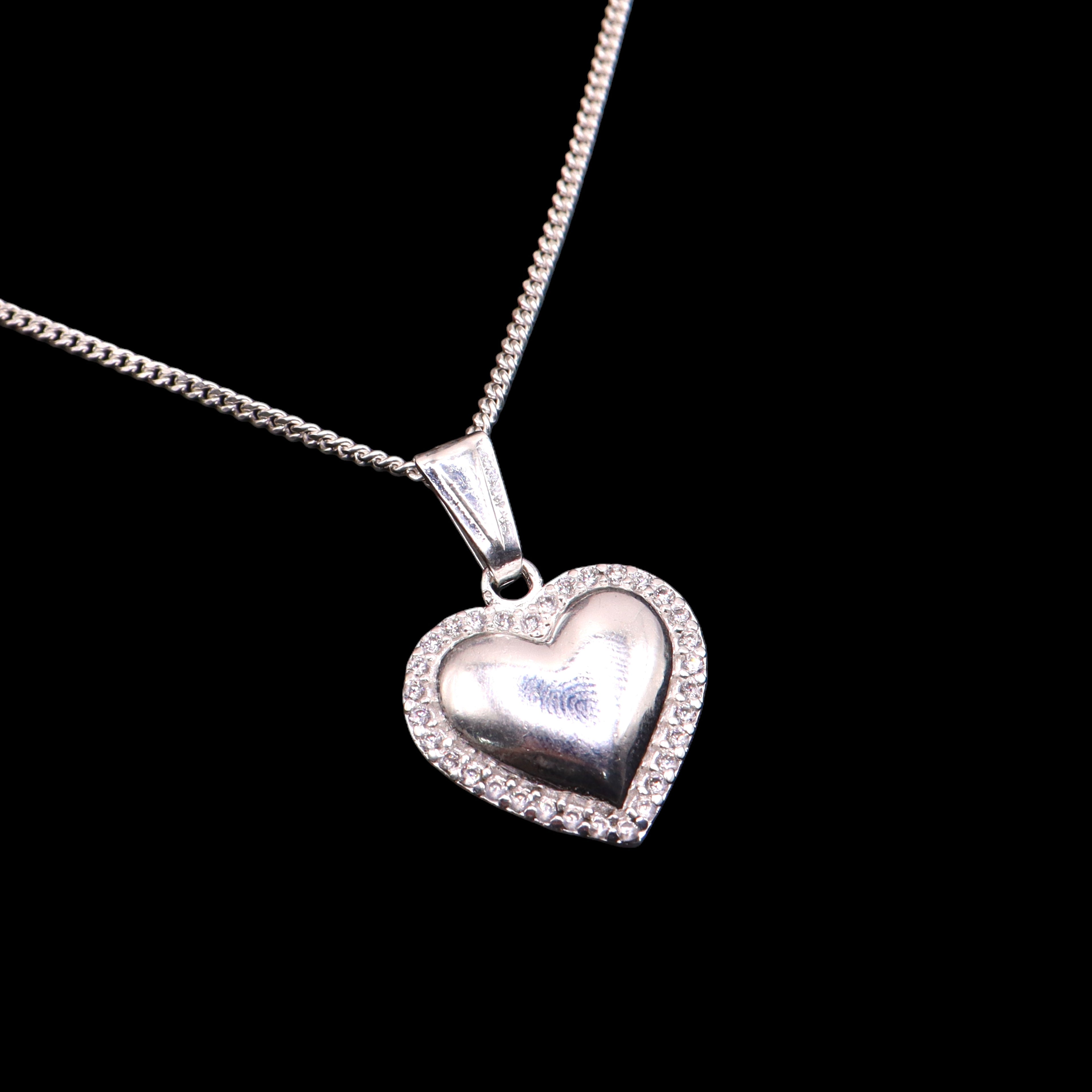 Dije Corazón Liso Y Circonias Plata .925