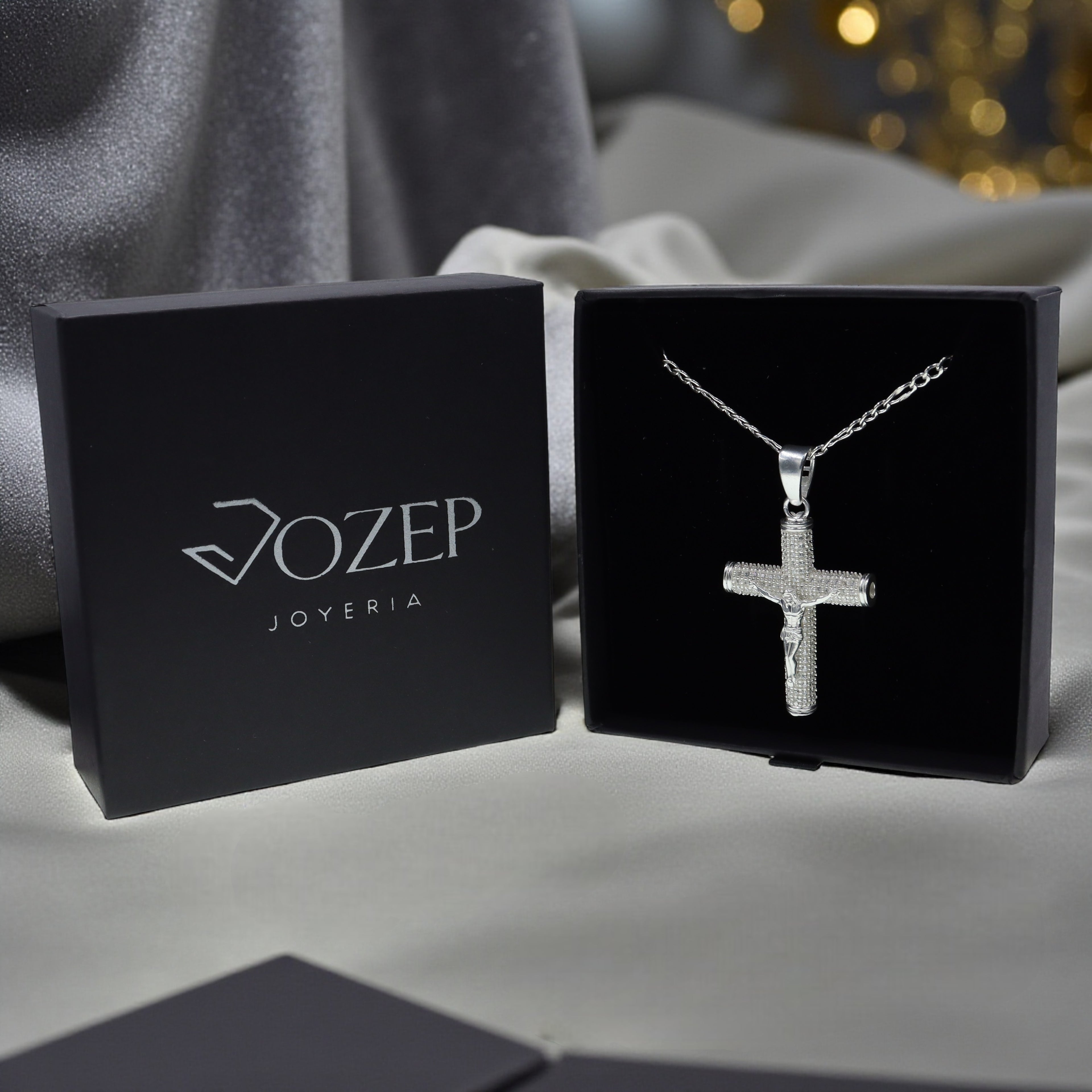 Dije Cruz Circonia + Cadena Plata .925