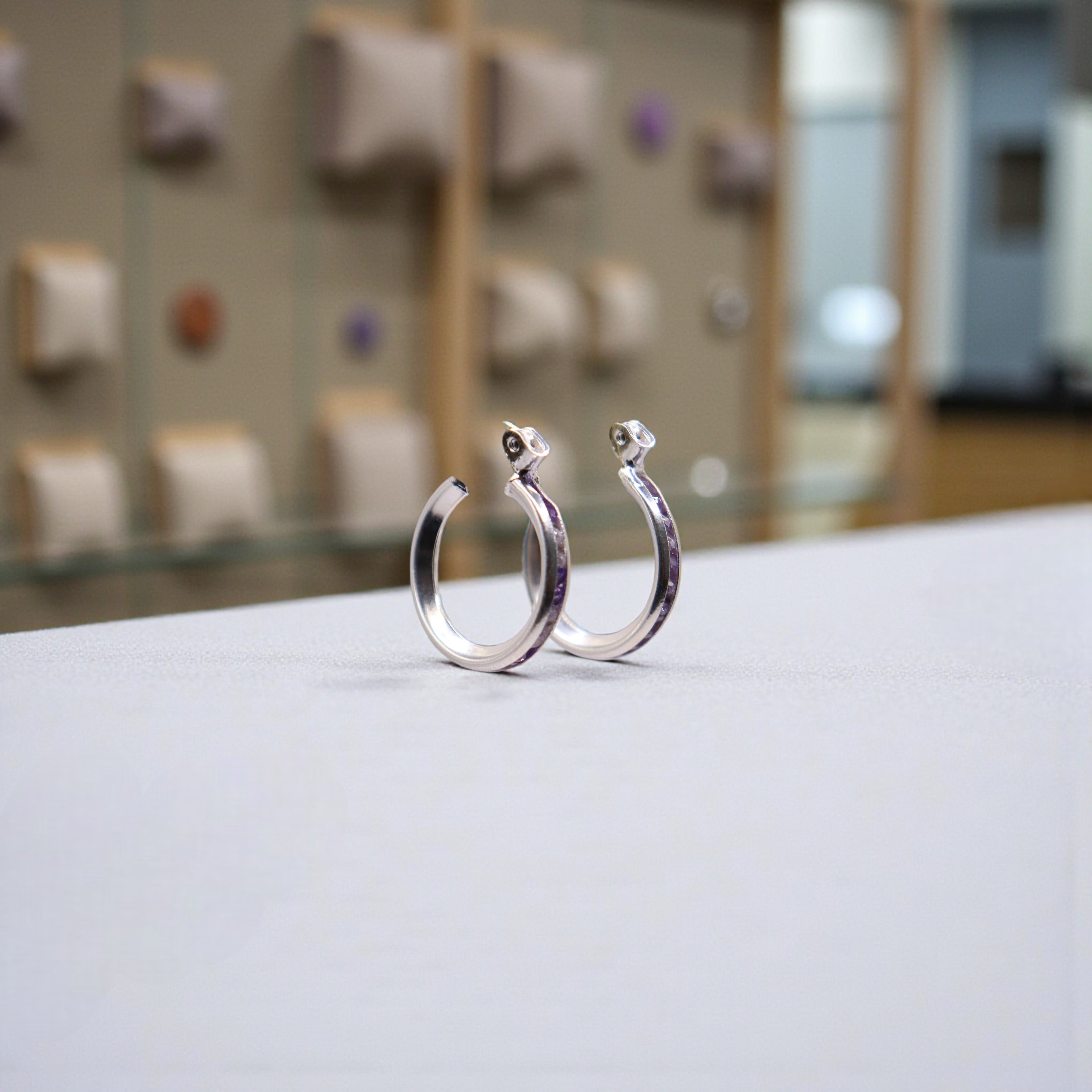 Aretes De Plata .925 Estilo Morado Tamaño Mini