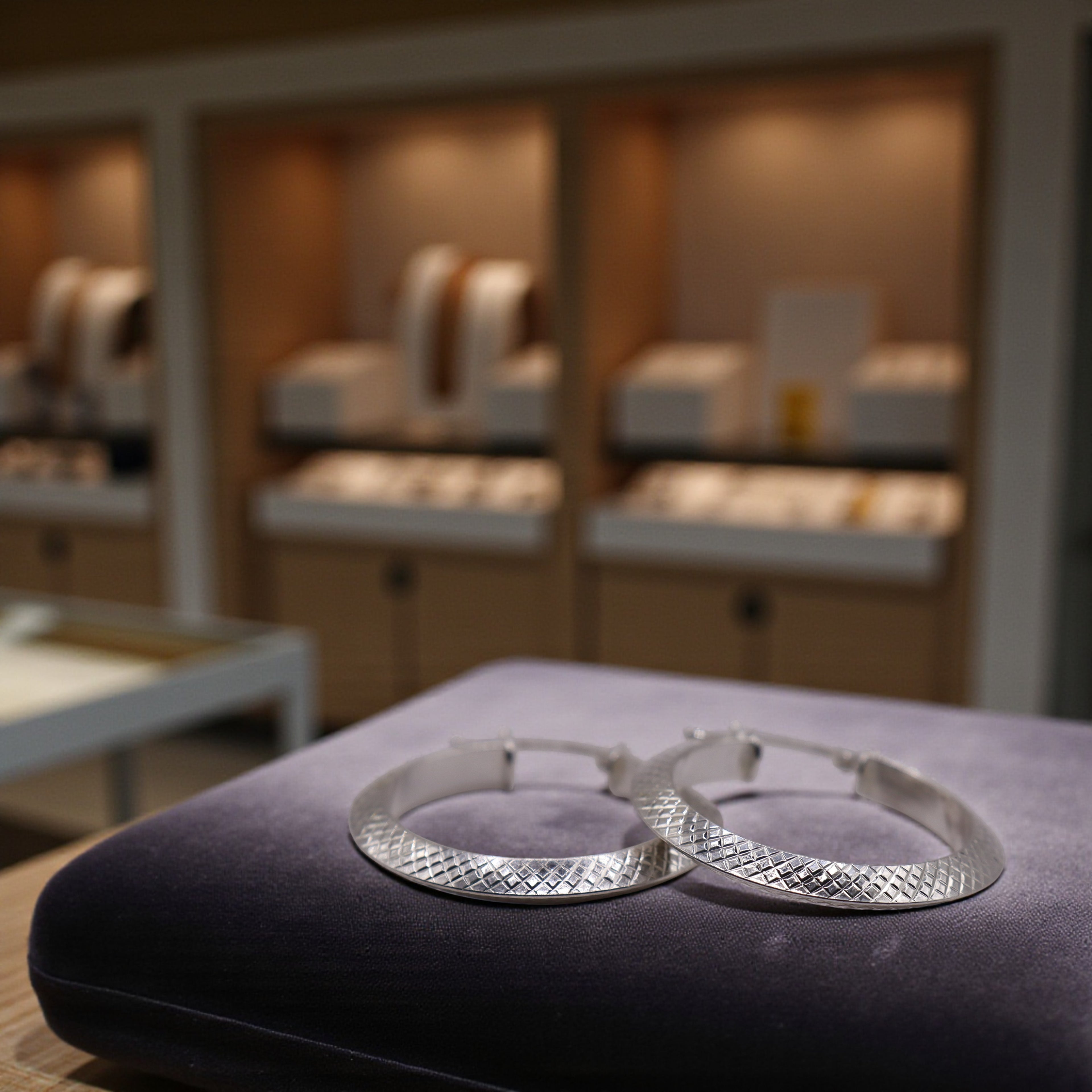 Aretes Arracada Textura Grabada Plata .925