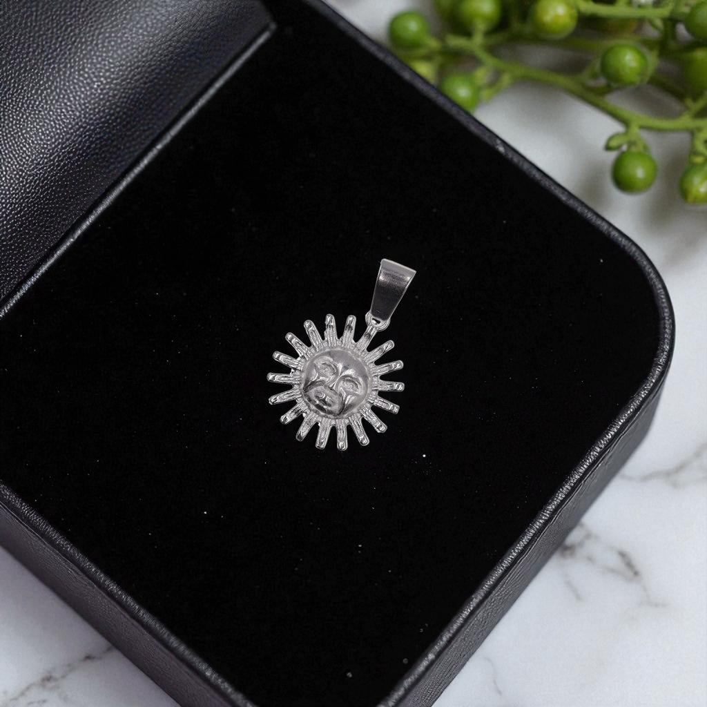 Dije De Sol + Cadena En Plata .925