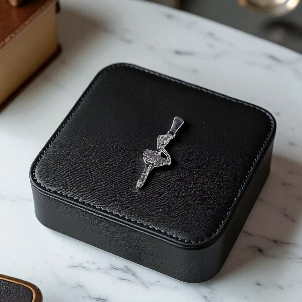 Dije De Bailarina + Cadena En Plata .925